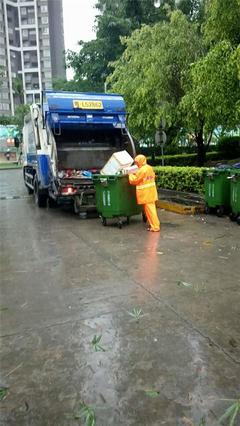 大亚湾环卫工众志成城，全力清运垃圾80余吨守护家园清洁